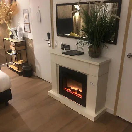 Hotel De Keizerskroon Hoorn 3*