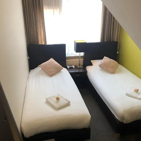 De Keizerskroon Hotel