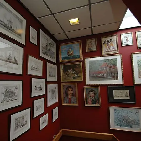 De Keizerskroon 3* Hoorn (North Holland)