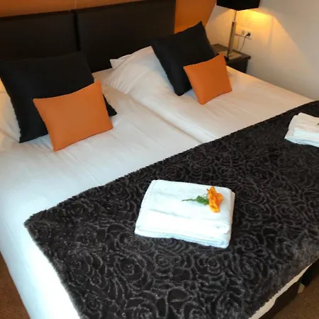 Hotel De Keizerskroon 3*