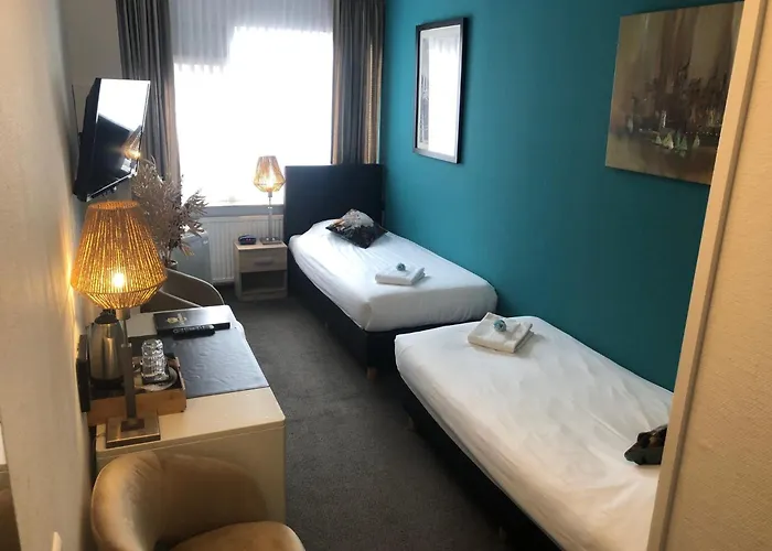 Hotel De Keizerskroon 3*