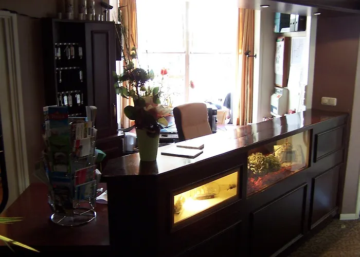 De Keizerskroon Hotel Hoorn (North Holland)