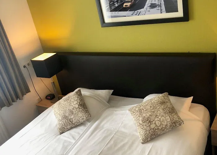 Hotel De Keizerskroon Hoorn (North Holland)