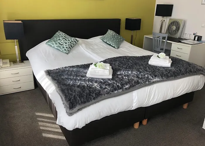 Hotel De Keizerskroon Hoorn (North Holland)