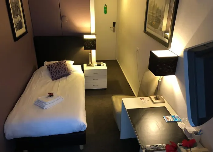 Hotel De Keizerskroon 3*