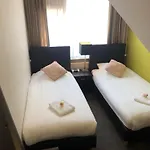 De Keizerskroon Hotel