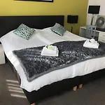 Hotel De Keizerskroon Hoorn (North Holland)